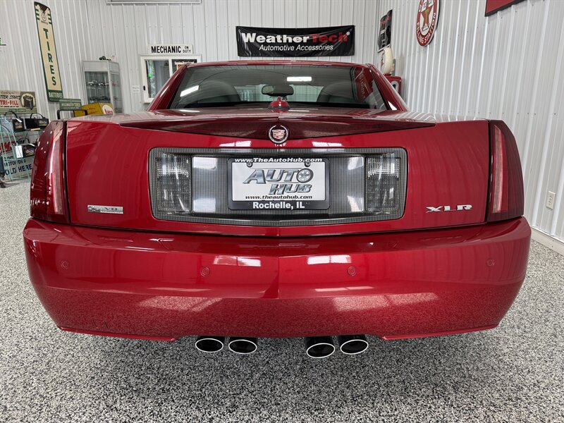 2004 Cadillac XLR   - Photo 17 - Rochelle, IL 61068