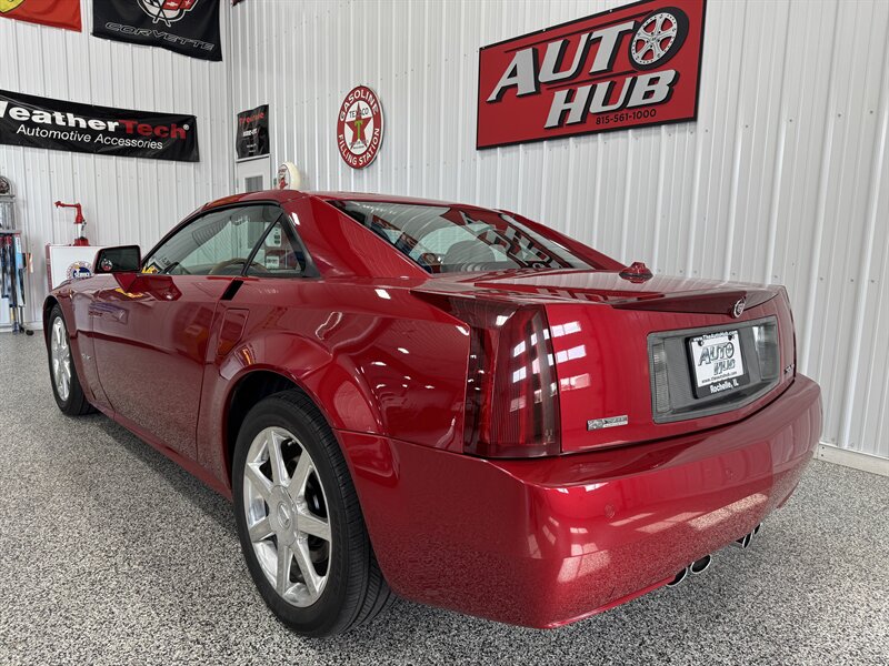 2004 Cadillac XLR   - Photo 18 - Rochelle, IL 61068