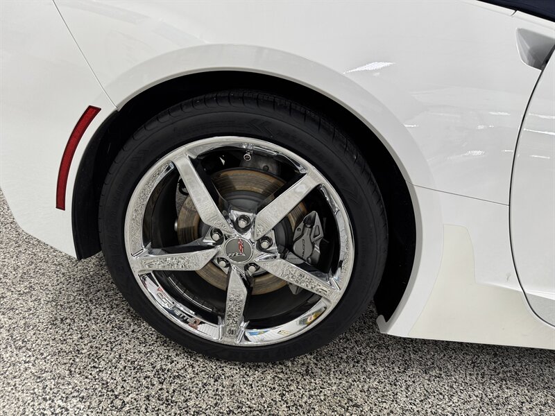 2014 Chevrolet Corvette Stingray   - Photo 31 - Rochelle, IL 61068