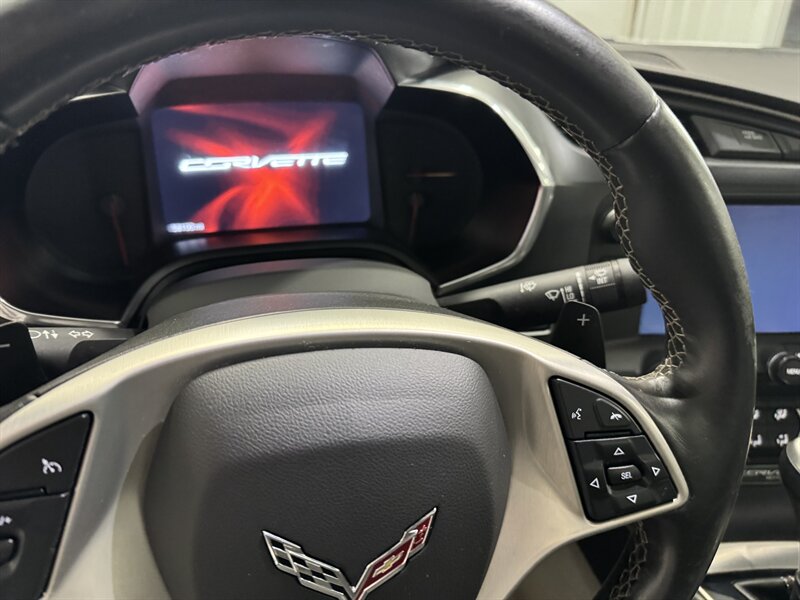 2014 Chevrolet Corvette Stingray   - Photo 14 - Rochelle, IL 61068