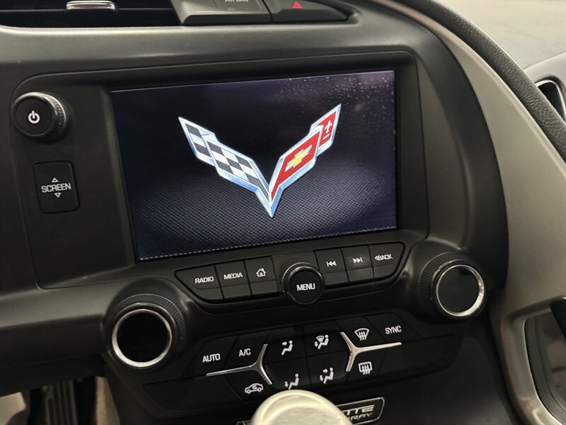 2014 Chevrolet Corvette Stingray   - Photo 16 - Rochelle, IL 61068