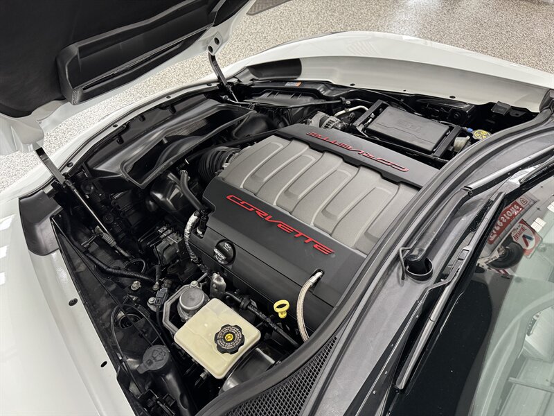 2014 Chevrolet Corvette Stingray   - Photo 20 - Rochelle, IL 61068