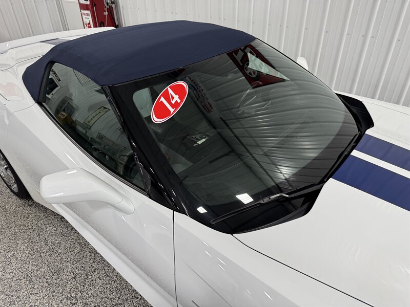 2014 Chevrolet Corvette Stingray   - Photo 8 - Rochelle, IL 61068