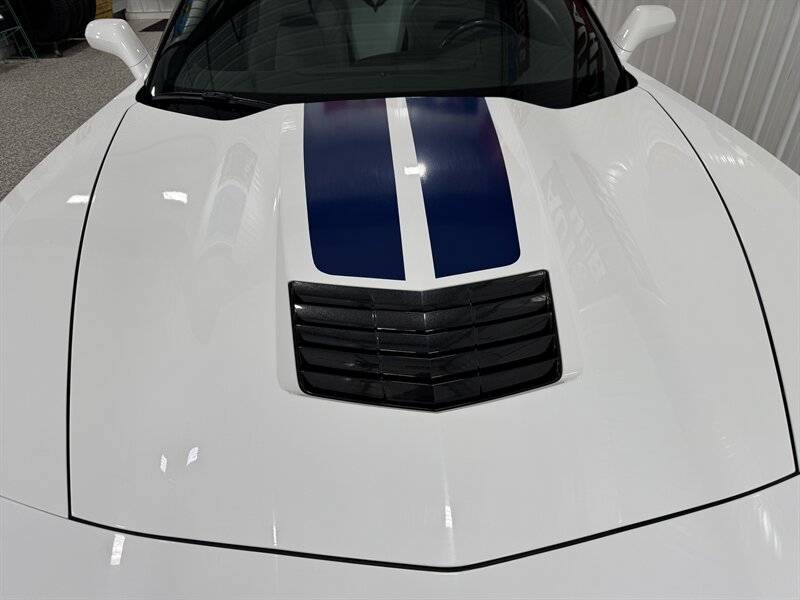 2014 Chevrolet Corvette Stingray   - Photo 23 - Rochelle, IL 61068