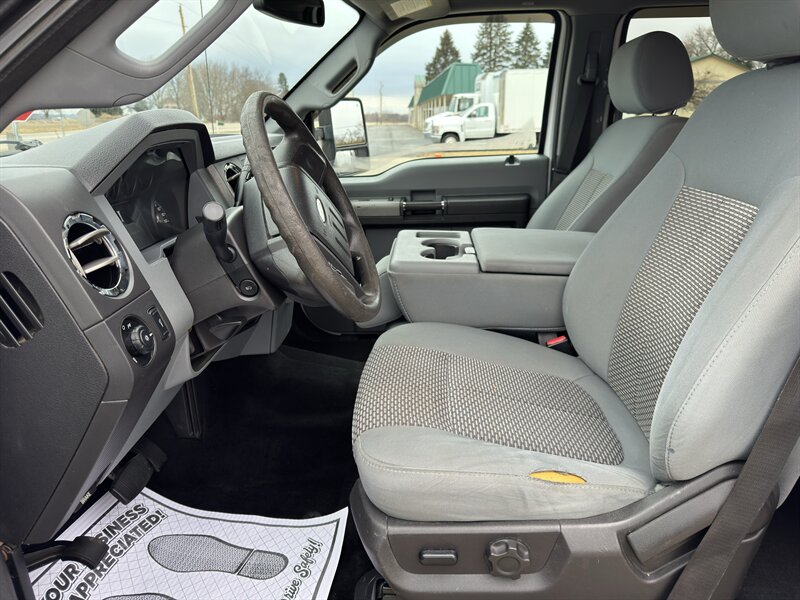 2012 Ford F-350 Super Duty XL - Photo 2 - Rochelle, IL 61068