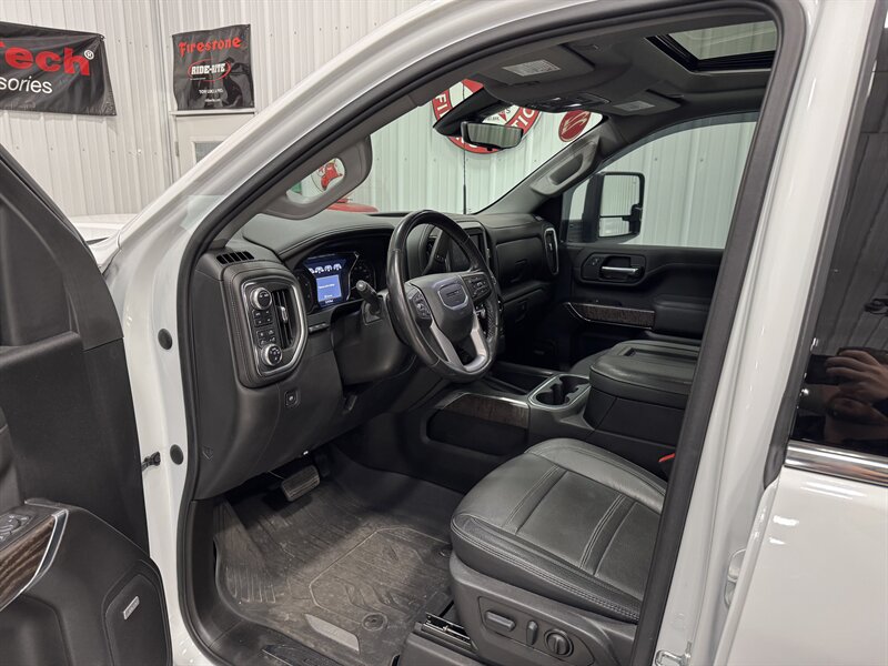 2022 GMC Sierra 2500 Denali Ultimate - Photo 6 - Rochelle, IL 61068