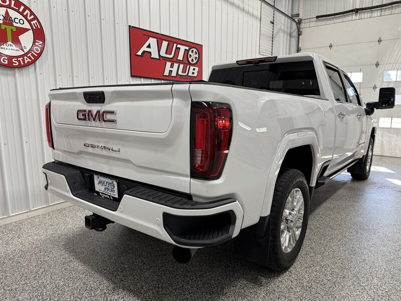 2022 GMC Sierra 2500 Denali Ultimate - Photo 20 - Rochelle, IL 61068