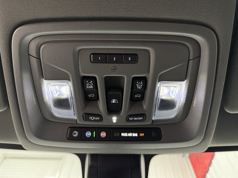 2022 GMC Sierra 2500 Denali Ultimate - Photo 12 - Rochelle, IL 61068