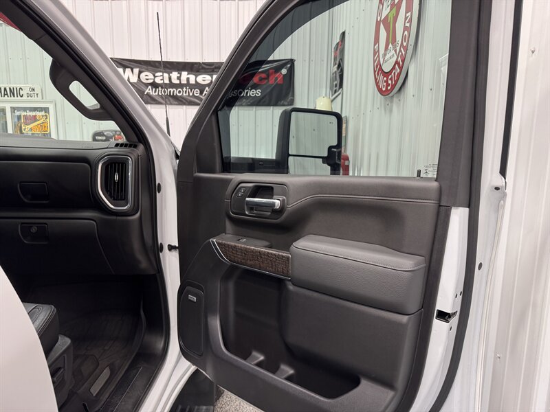 2022 GMC Sierra 2500 Denali Ultimate - Photo 27 - Rochelle, IL 61068