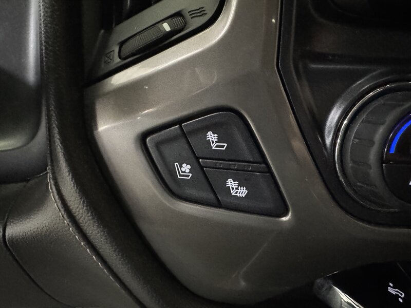 2019 Chevrolet Silverado 2500 High Country   - Photo 11 - Rochelle, IL 61068