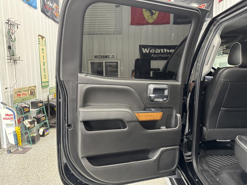 2019 Chevrolet Silverado 2500 High Country   - Photo 26 - Rochelle, IL 61068