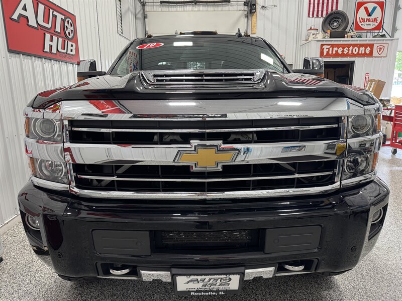 2019 Chevrolet Silverado 2500 High Country   - Photo 23 - Rochelle, IL 61068