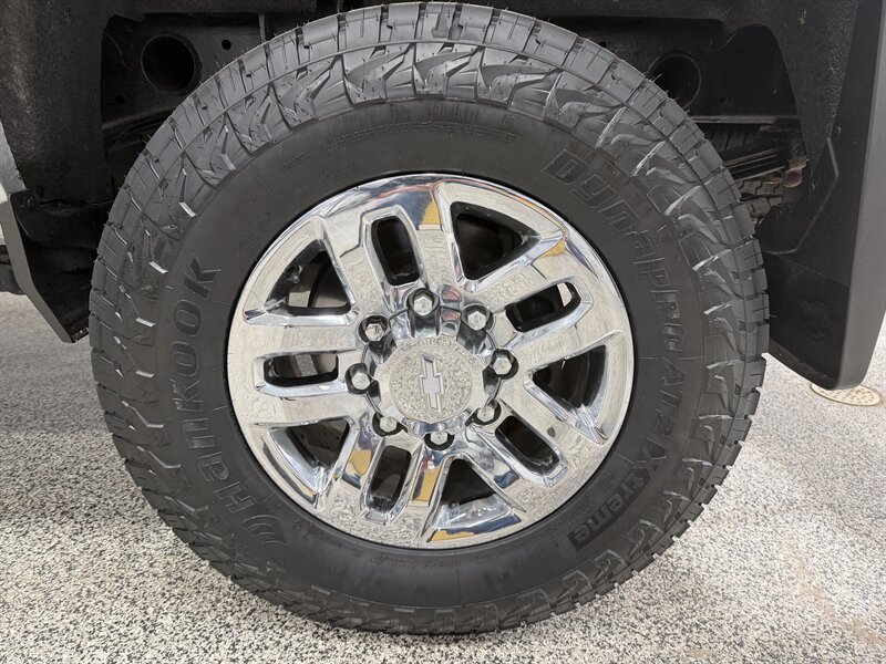 2019 Chevrolet Silverado 2500 LTZ   - Photo 22 - Rochelle, IL 61068