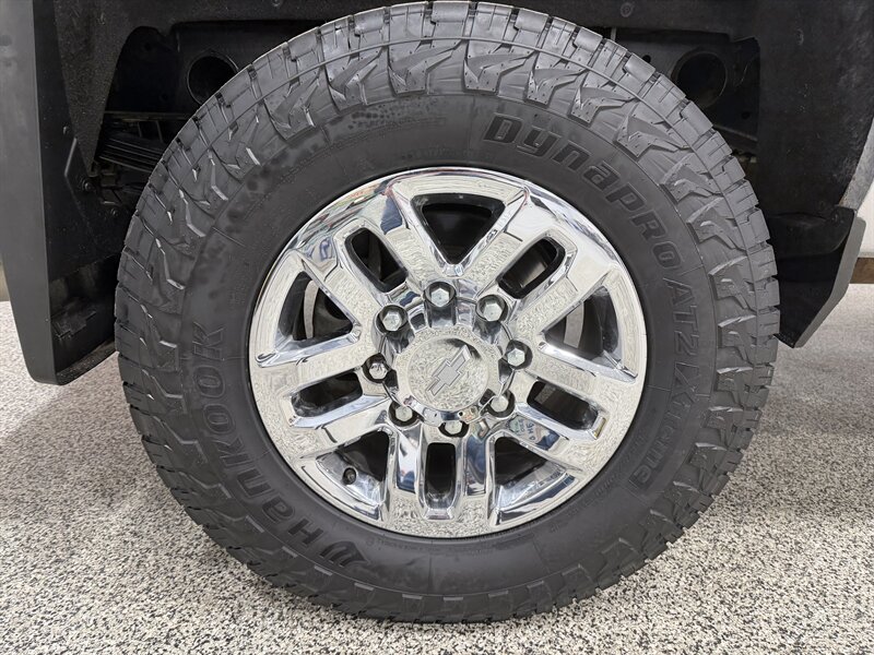 2019 Chevrolet Silverado 2500 LTZ   - Photo 24 - Rochelle, IL 61068