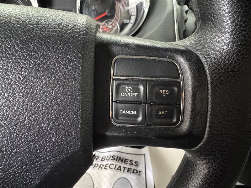 2016 Dodge Grand Caravan SXT - Photo 9 - Rochelle, IL 61068