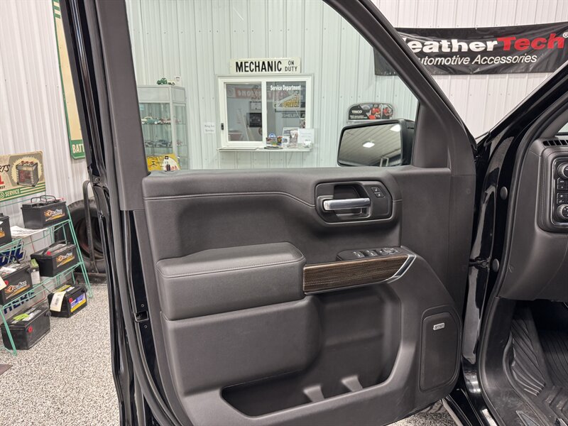2020 Chevrolet Silverado 1500 RST - Photo 8 - Rochelle, IL 61068