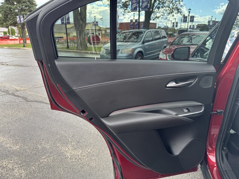 2020 Cadillac XT4 Premium Luxury - Photo 22 - Rochelle, IL 61068