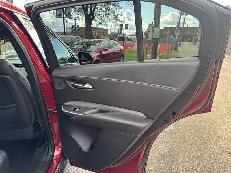 2020 Cadillac XT4 Premium Luxury - Photo 21 - Rochelle, IL 61068