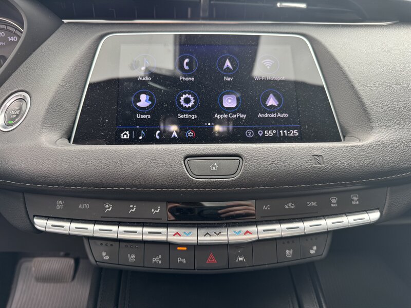 2020 Cadillac XT4 Premium Luxury - Photo 10 - Rochelle, IL 61068