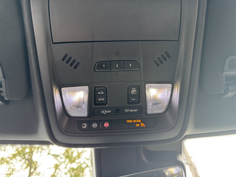 2020 Cadillac XT4 Premium Luxury - Photo 12 - Rochelle, IL 61068