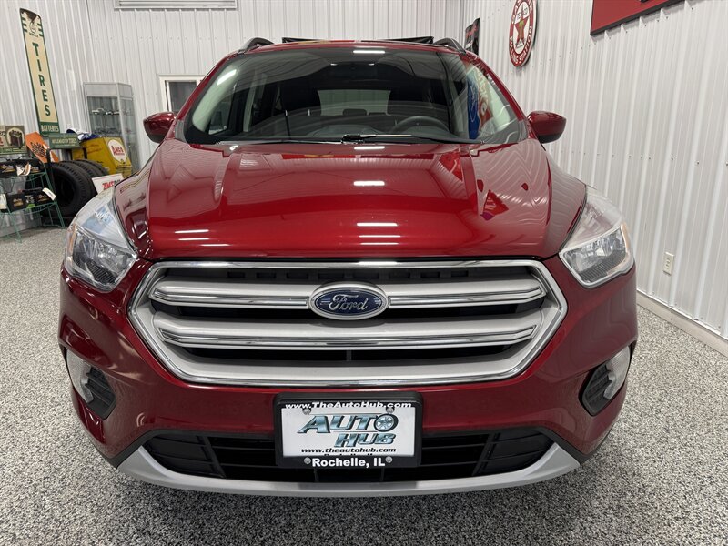 2018 Ford Escape SE   - Photo 7 - Rochelle, IL 61068