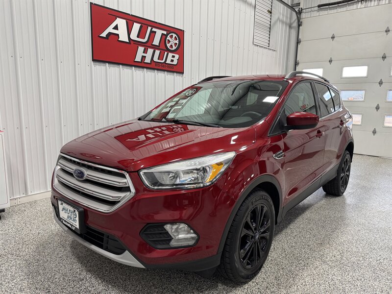 2018 Ford Escape SE   - Photo 1 - Rochelle, IL 61068