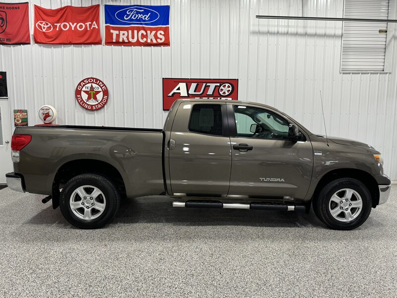 2008 Toyota Tundra SR5   - Photo 24 - Rochelle, IL 61068