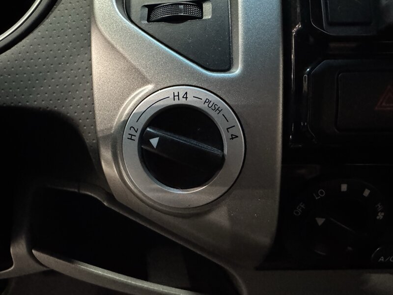 2014 Toyota Tacoma V6   - Photo 13 - Rochelle, IL 61068