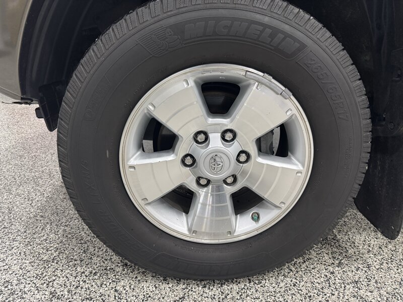 2014 Toyota Tacoma V6   - Photo 23 - Rochelle, IL 61068