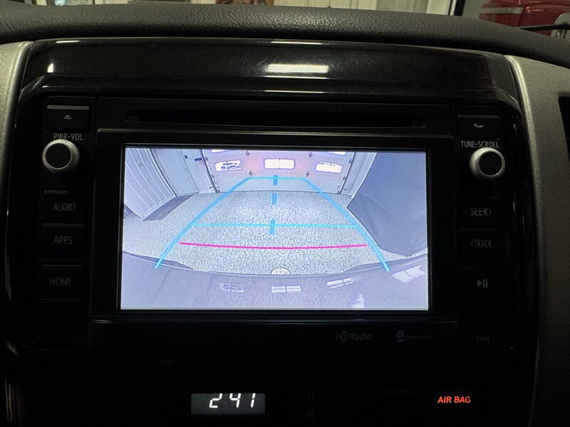 2014 Toyota Tacoma V6   - Photo 12 - Rochelle, IL 61068