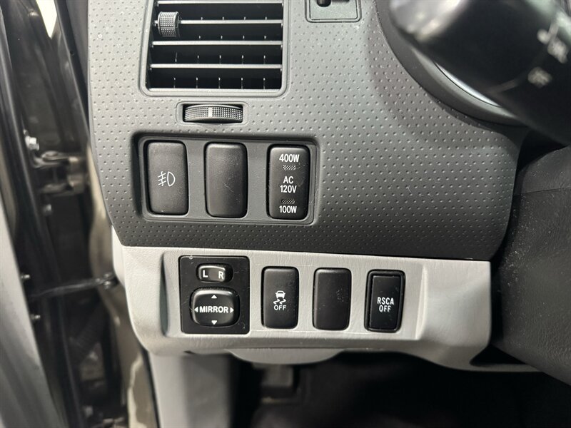 2014 Toyota Tacoma V6   - Photo 11 - Rochelle, IL 61068