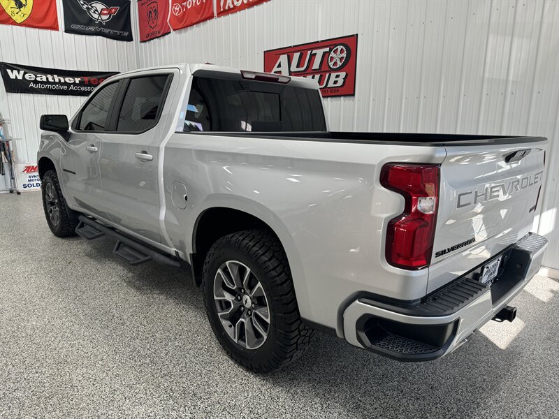 2021 Chevrolet Silverado 1500 RST   - Photo 4 - Rochelle, IL 61068