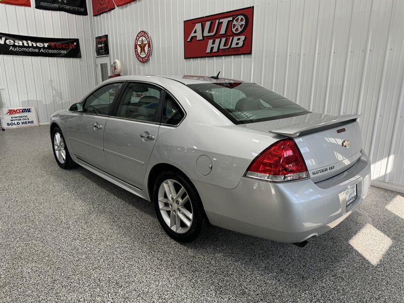 2012 Chevrolet Impala LTZ   - Photo 3 - Rochelle, IL 61068