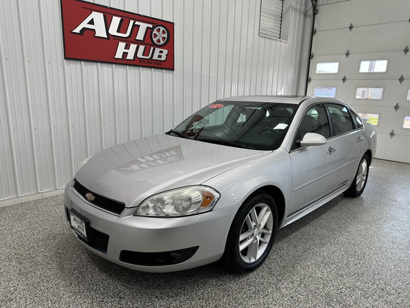 2012 Chevrolet Impala LTZ   - Photo 2 - Rochelle, IL 61068