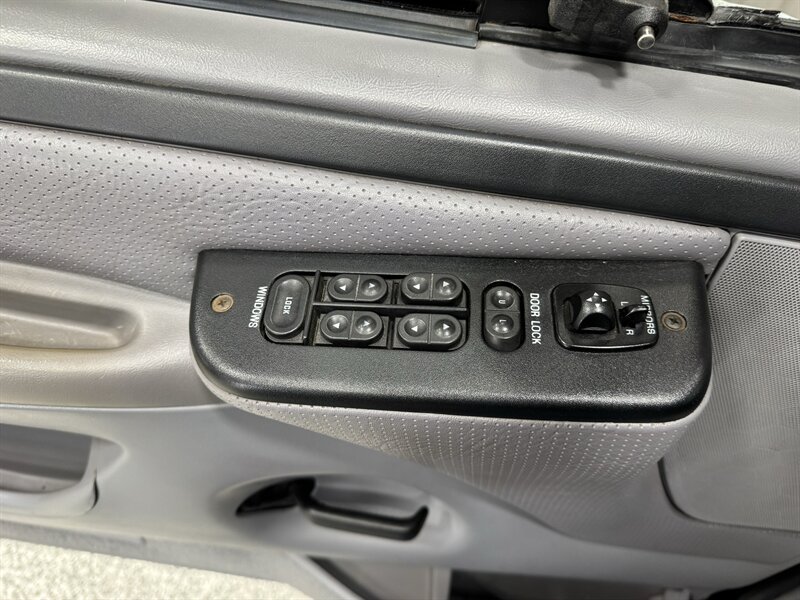 1997 Ford F-350 XL 4dr XL   - Photo 10 - Rochelle, IL 61068