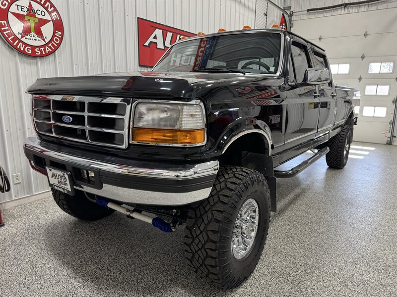 1997 Ford F-350 XL 4dr XL   - Photo 2 - Rochelle, IL 61068
