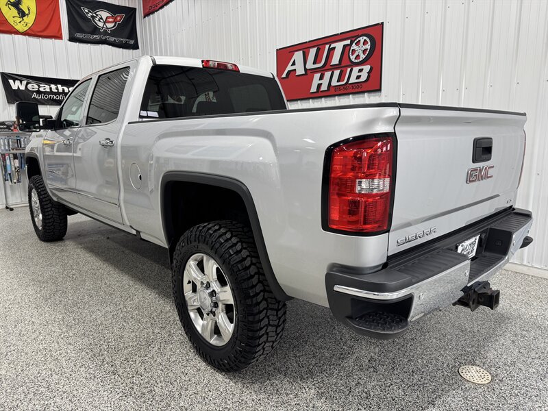 2016 GMC Sierra 2500 SLT - Photo 19 - Rochelle, IL 61068