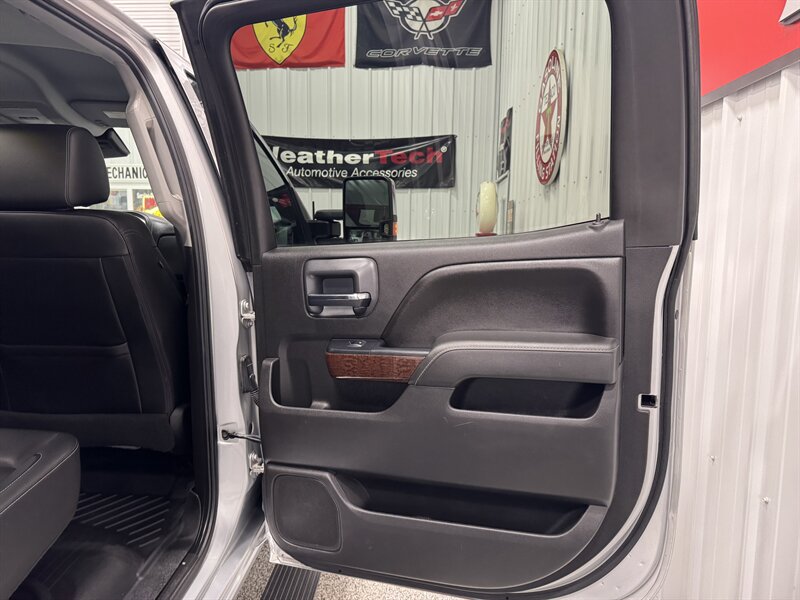 2016 GMC Sierra 2500 SLT - Photo 25 - Rochelle, IL 61068