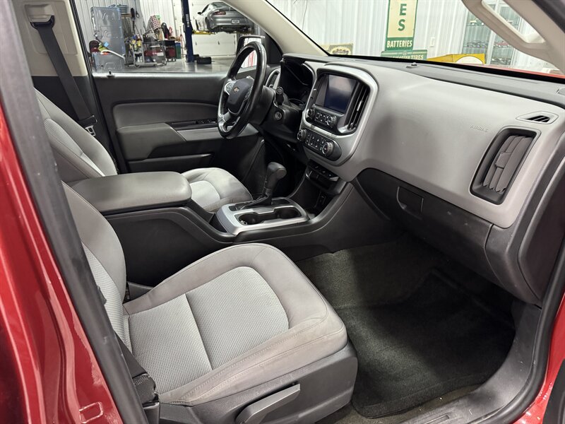 2015 Chevrolet Colorado LT - Photo 13 - Rochelle, IL 61068