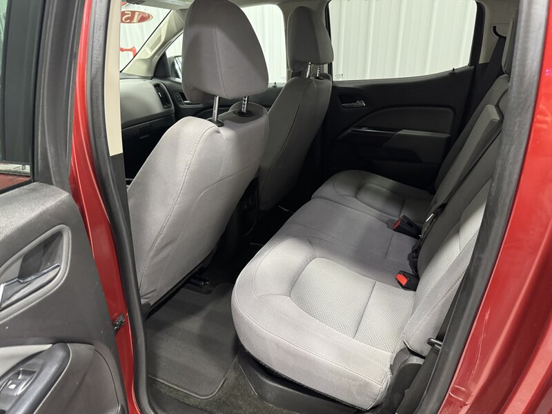 2015 Chevrolet Colorado LT - Photo 11 - Rochelle, IL 61068