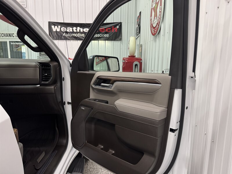2025 GMC Sierra 1500 SLT X31 Off Road Pkg - Photo 25 - Rochelle, IL 61068