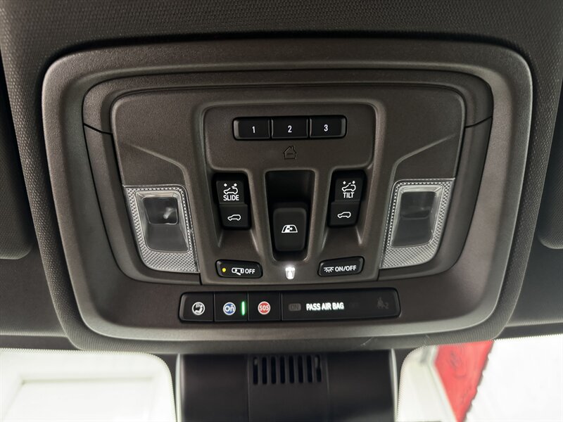 2025 GMC Sierra 1500 SLT X31 Off Road Pkg - Photo 13 - Rochelle, IL 61068