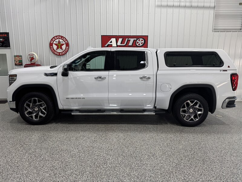 2025 GMC Sierra 1500 SLT X31 Off Road Pkg - Photo 1 - Rochelle, IL 61068