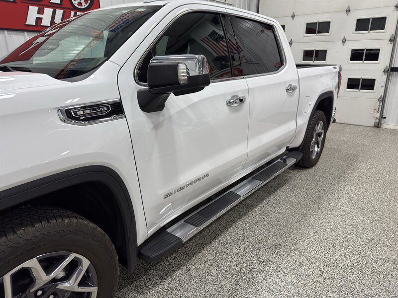 2025 GMC Sierra 1500 SLT X31 Off Road Pkg - Photo 30 - Rochelle, IL 61068