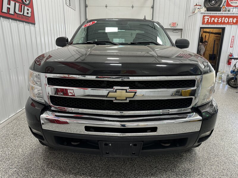 2009 Chevrolet Silverado 1500 LT   - Photo 4 - Rochelle, IL 61068