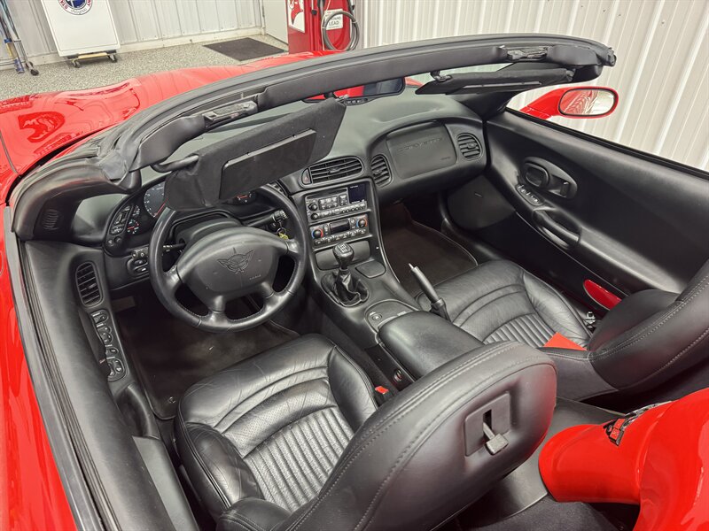 2002 Chevrolet Corvette   - Photo 18 - Rochelle, IL 61068