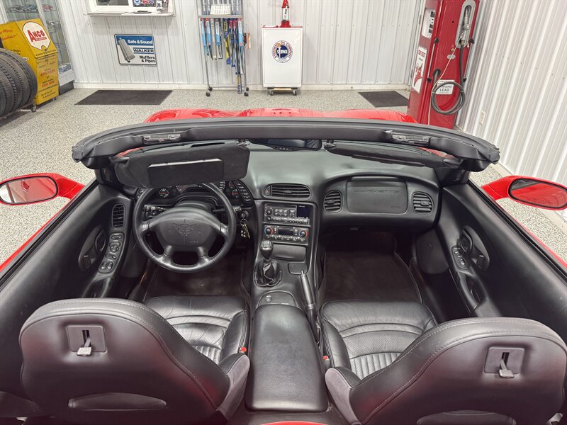 2002 Chevrolet Corvette   - Photo 19 - Rochelle, IL 61068