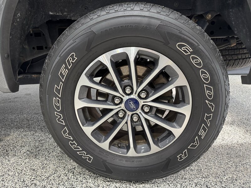 2018 Ford F-150 XLT - Photo 22 - Rochelle, IL 61068