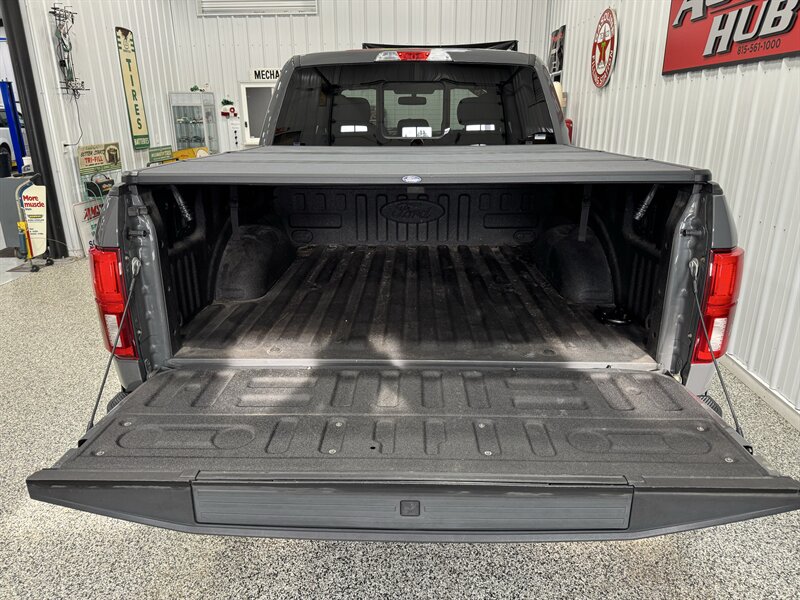 2018 Ford F-150 XLT - Photo 17 - Rochelle, IL 61068