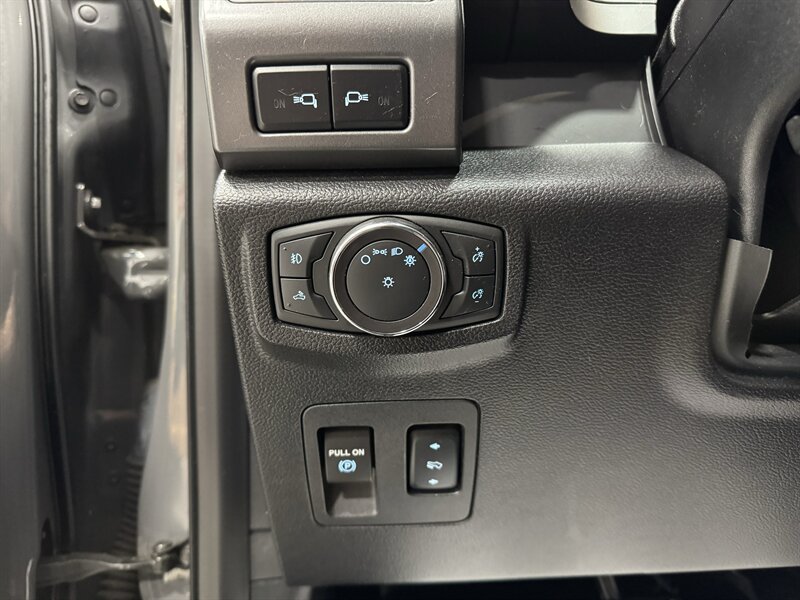 2018 Ford F-150 XLT - Photo 11 - Rochelle, IL 61068